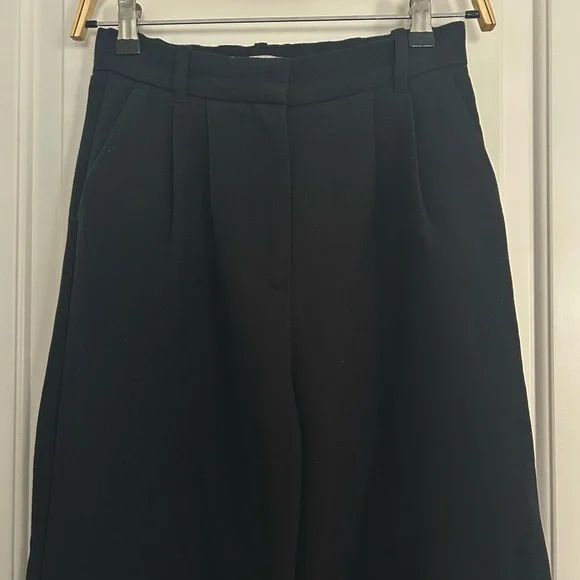 Abercrombie Pleated Black Trousers Pants - Picture 3 of 6